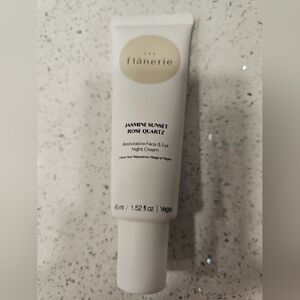 Flanerie Jasmine Sunset Rose Quartz Restorative Face Cream 1.52 oz 45ml New